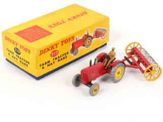 Lot 483 - DINKY TOYS (GB) (1)