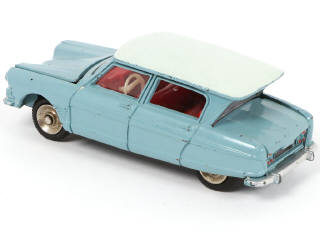 Lot 434 - DINKY TOYS (FRANCE) (1)