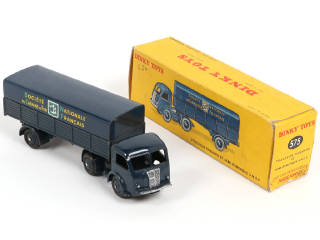 Lot 448 - DINKY TOYS (FRANCE) (1)