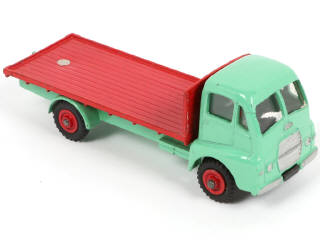 Lot 499 - DINKY TOYS (GB) (1)