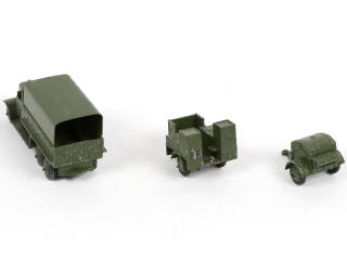 Lot 481 - DINKY TOYS (GB) (1)