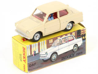 Lot 264 - DINKY TOYS (FRANCE) (1)
