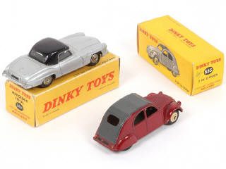 Lot 285 - DINKY TOYS (FRANCE) (2)