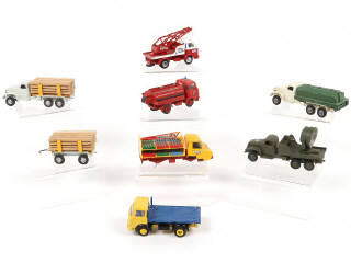 Lot 166 - FRANCE JOUETS (FRANCE) (8)