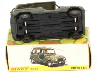 Lot 268 - DINKY TOYS (FRANCE) (1)