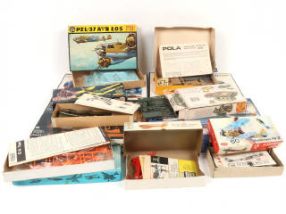 Lot 41 - DIVERS (11)