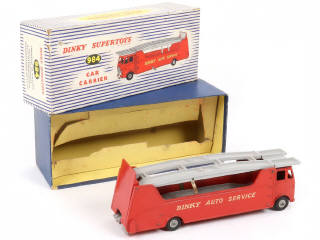 Lot 221 - DINKY TOYS (GB) (1)