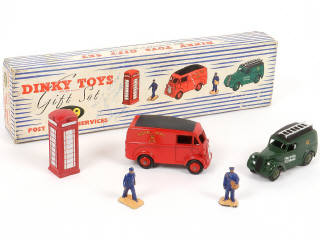 Lot 226 - DINKY TOYS (GB) (1)