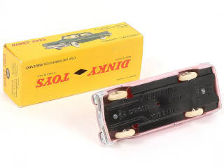 Lot 262 - DINKY TOYS (FRANCE) (1)