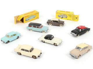 Lot 307 - DINKY TOYS (FRANCE) (7)