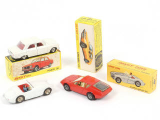 Lot 111 - DIVERS (GB) (3)