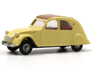 Lot 163 - DINKY TOYS FRANCE (1)