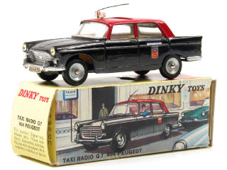 Lot 165 - DINKY TOYS (FRANCE) (1)