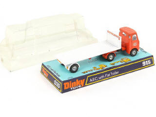 Lot 234 - DINKY TOYS (GB) (1)