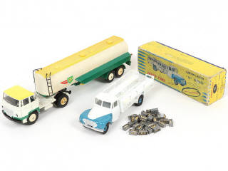 Lot 299 - DINKY TOYS (FRANCE) (2)