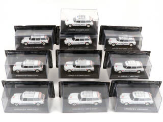 Lot 82 - DIVERS (10)