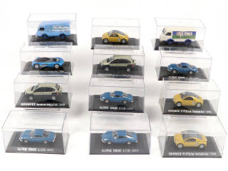 Lot 83 - DIVERS (12)