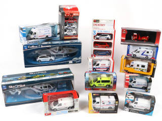 Lot 84 - DIVERS (14)