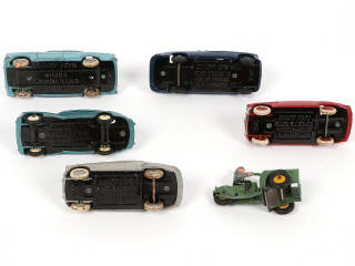 Lot 316 - DINKY TOYS (FRANCE) (6)