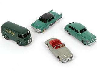 Lot 311 - DINKY TOYS (FRANCE) (4)