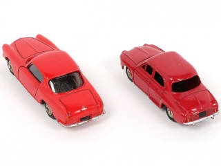 Lot 284 - DINKY TOYS (FRANCE) (2)
