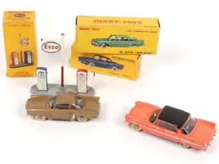 Lot 309 - DINKY TOYS (FRANCE) (3)