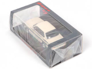 Lot 102 - SPARK (MACAU) (1)