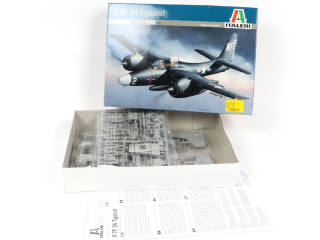 Lot 12 - ITALERI (ITALIE) (6)