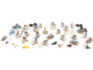 Lot 6 - DIVERS (39)