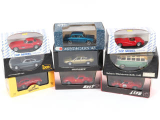 Lot 81 - DIVERS (9)