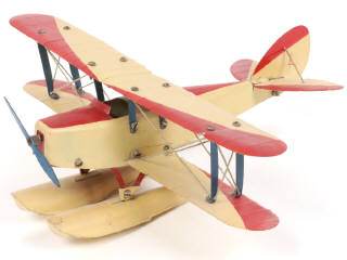 Lot 58 - MECCANO (1)