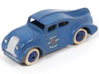 Lot 158 - DINKY TOYS (GB) (1)