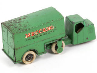 Lot 160 - DINKY TOYS (GB) (1)