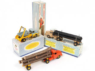 Lot 244 - DINKY TOYS (FRANCE) (3)