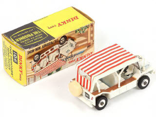 Lot 166 - DINKY TOYS (GB) (1)