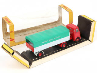 Lot 172 - DINKY TOYS (GB) (1)