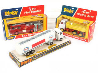 Lot 201 - DINKY TOYS (GB) (3)