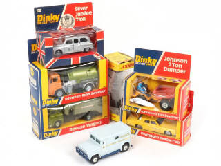 Lot 219 - DINKY TOYS (GB) (6)