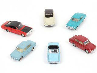 Lot 259 - DINKY TOYS (FRANCE) (6)