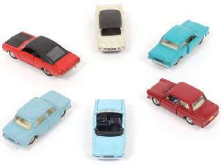 Lot 259 - DINKY TOYS (FRANCE) (6)