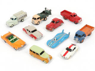 Lot 68 - DIVERS (10)