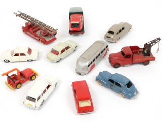 Lot 263 - DINKY TOYS (FRANCE) (12)