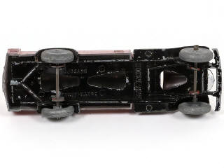 Lot 233 - DINKY TOYS (FRANCE) (1)