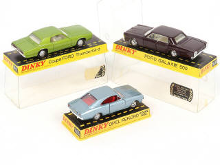 Lot 241 - DINKY TOYS (FRANCE) (3)