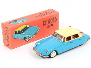 Lot 39 - DIVERS (JAPON) (1)