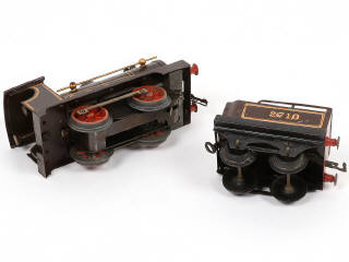 Lot 74 - HORNBY 'O' (FRANCE) (2)