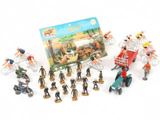 Lot 32 - DIVERS (34)