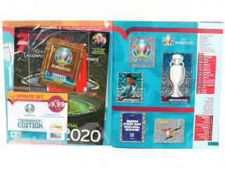 Lot 40 - PANINI (ITALIE) (1)