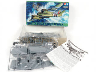 Lot 36 - TAMIYA (JAPON) (6)