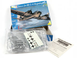 Lot 35 - REVELL (ALLEMAGNE) (2)